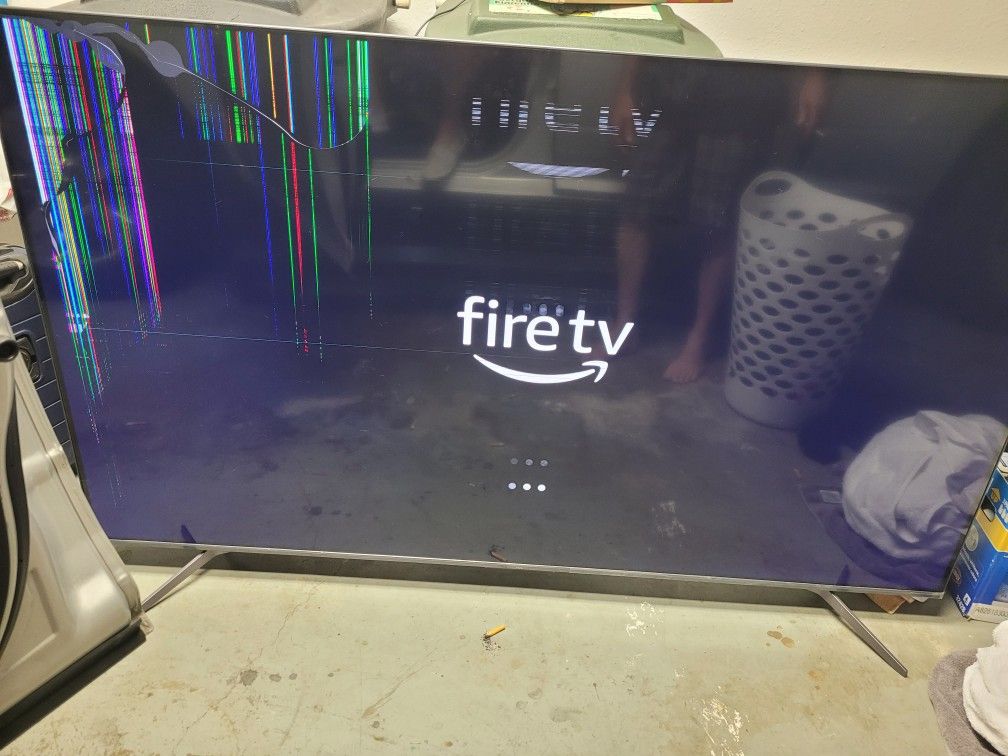 65" SMART TV