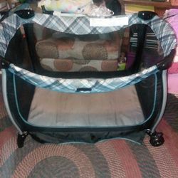 Eddie Bauer Pack And Play