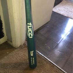 Brand New TUCCI WOOD BASEBALL BAT 40$$)