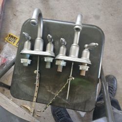2 Nice Faucets  Good Conditions 