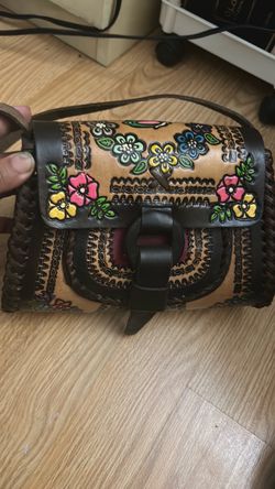 Medium purse, from mexico, real leather