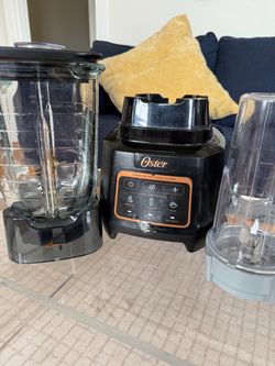 Oster Extreme Mix 1600W glass blender + Blend-N-Go cup