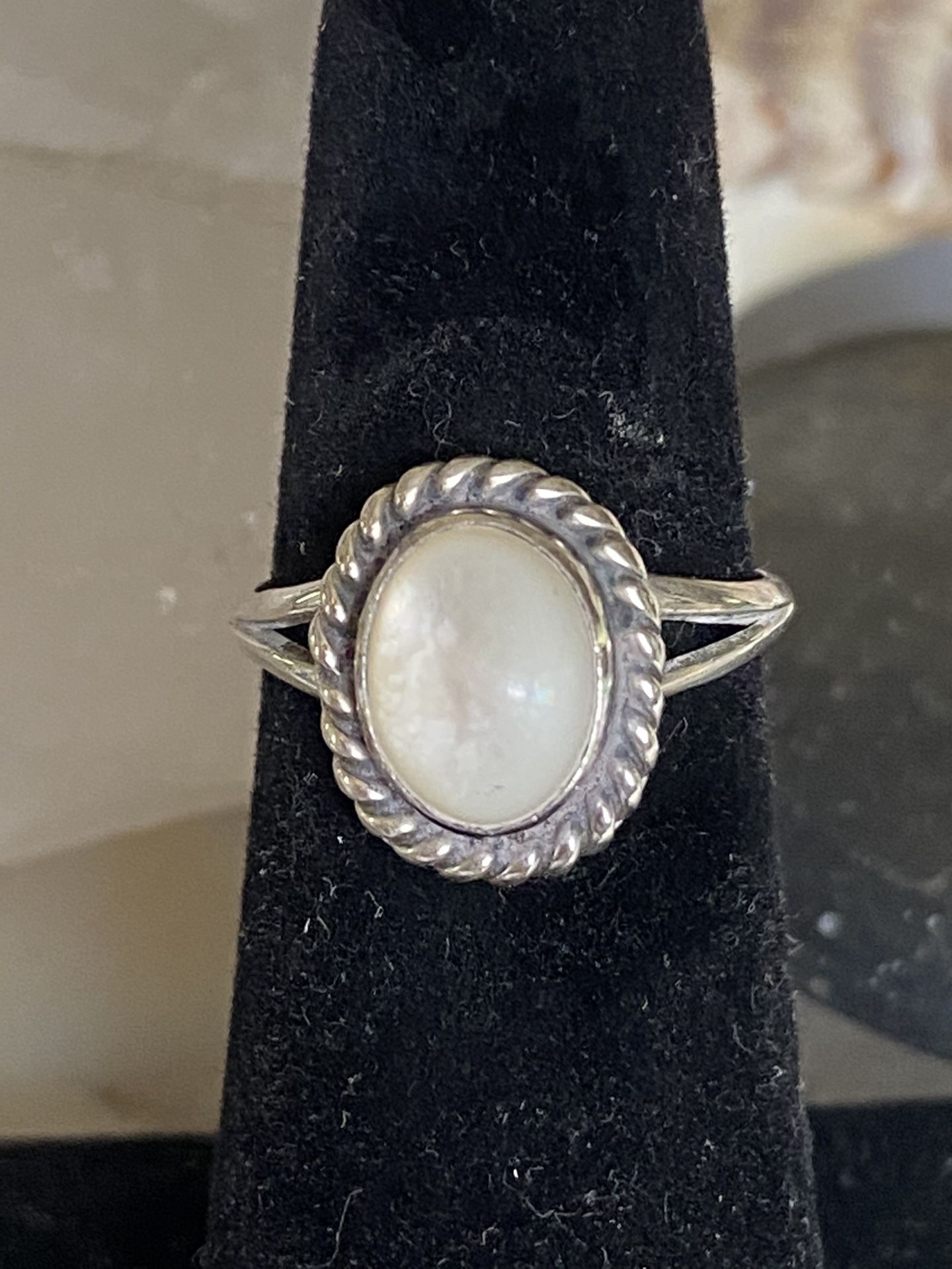 Vintage Native American Sterling Silver Moonstone Ring. Size 6
