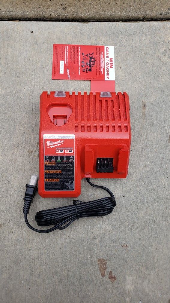 Milwaukee 18v Charger Brand New