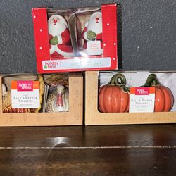 Holiday salt & pepper shakers