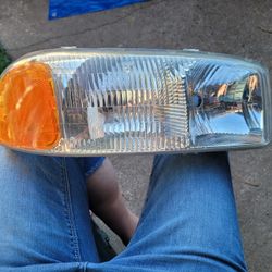 GMC Sierra Yukon Headlight Assembly 1(contact info removed) 