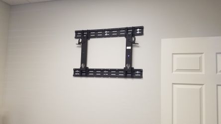 TV mounting please read description