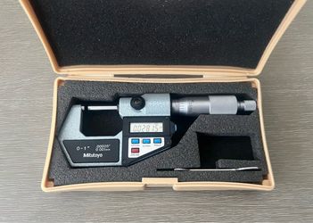 Mitutoyo No.293-721-10 0-1” Digital Micrometer W/ Wrench & Case Japan Machinist