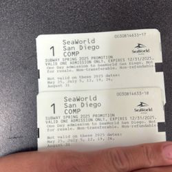 2 Sea World Tickets 