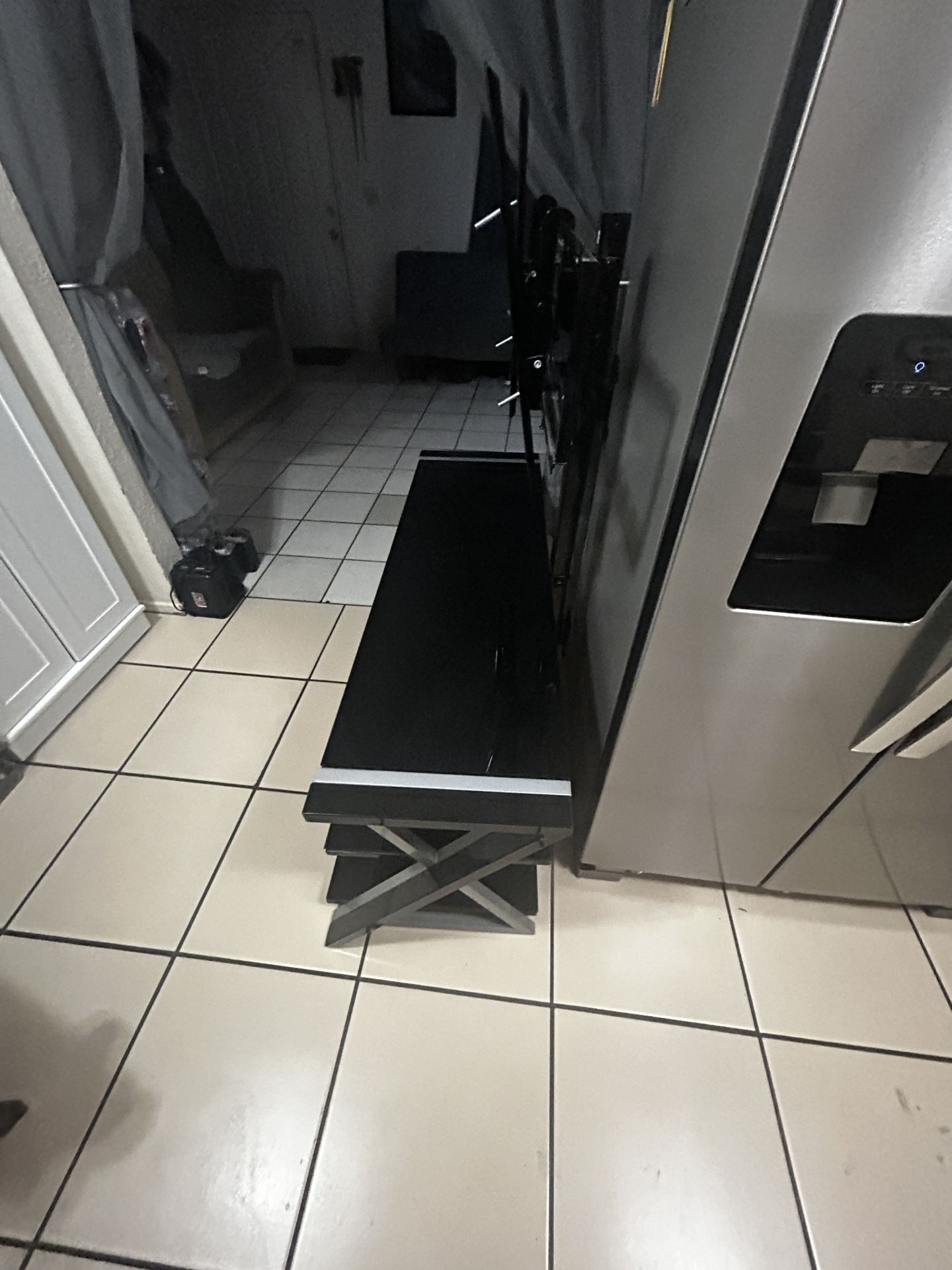 Tv Stand loose on the price