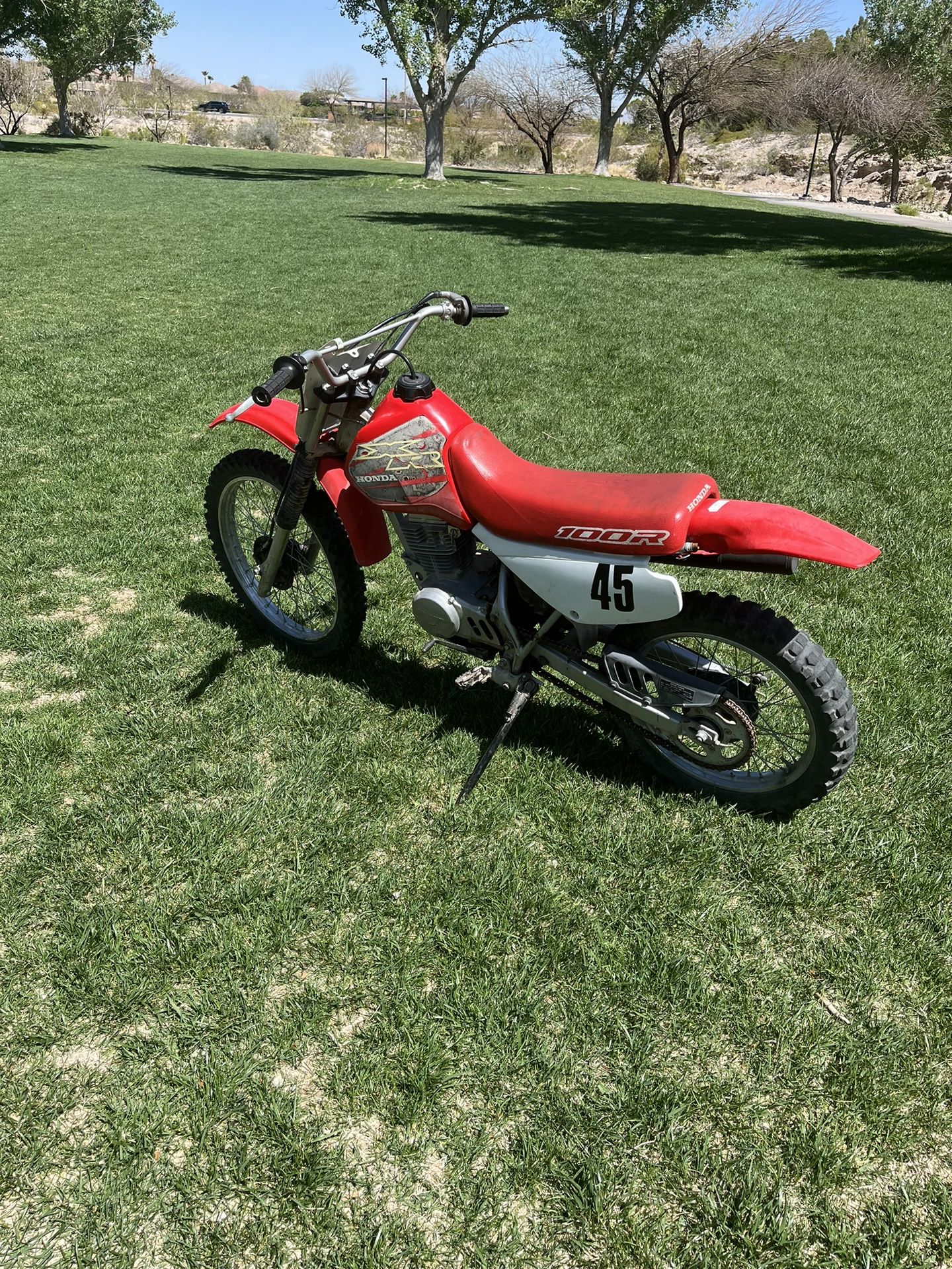 xr100 2000