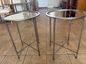“Modern Glam” Set of 2 Mirrored End/Accent Tables