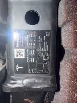 Tesla tow hitch