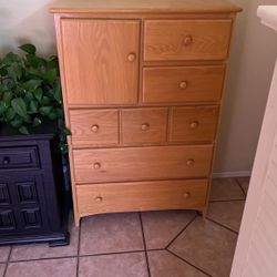 Dresser Like New Condition 