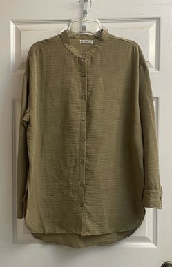 Brand new Ladies olive green button up top size L