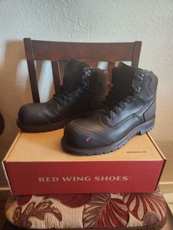 Red Wing Shoe's MEN'S Size 10 D