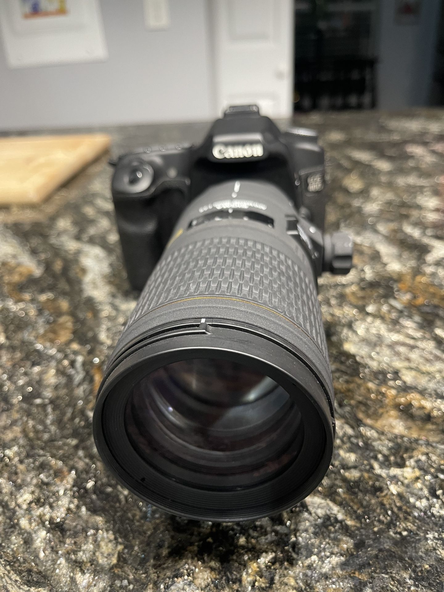 Canon EOS 40D & Sigma APO Macro 180mm 3.5