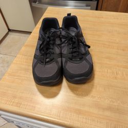 Men's Skechers Size 10.5