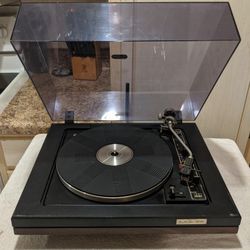 Vintage Realistic Lab-58 Turntable Record Player 