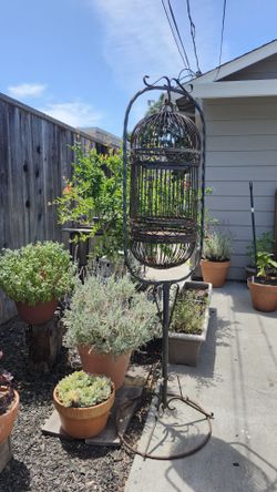 Metal Bird Cage - Vintage Victorian Style (large)