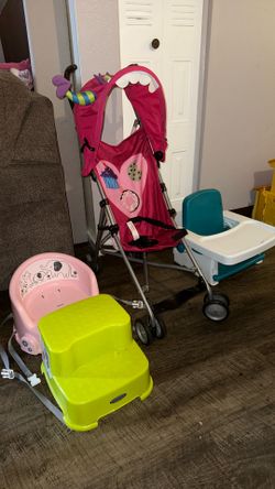 4 Baby Items For $12  Only, Excellent Condition, Free Smoke And Pets Home