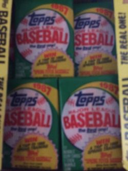 Baseball Cards: Topps 1987 Wax Packs