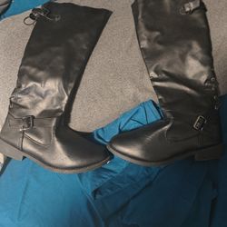 Women's Black Boots