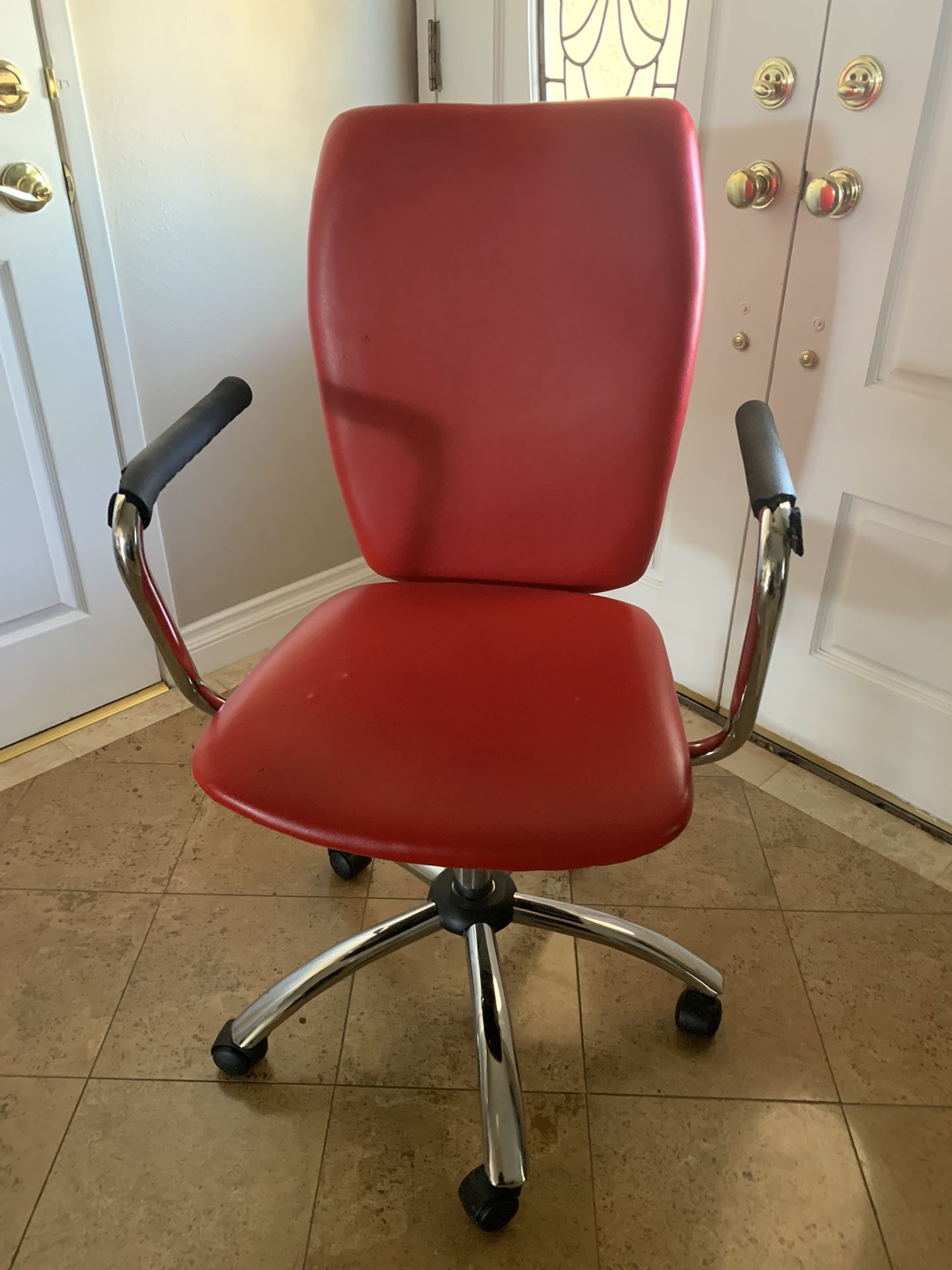 Red Swivel Office Chair 