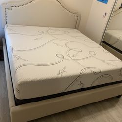 New King Memory Foam Mattress 12” 