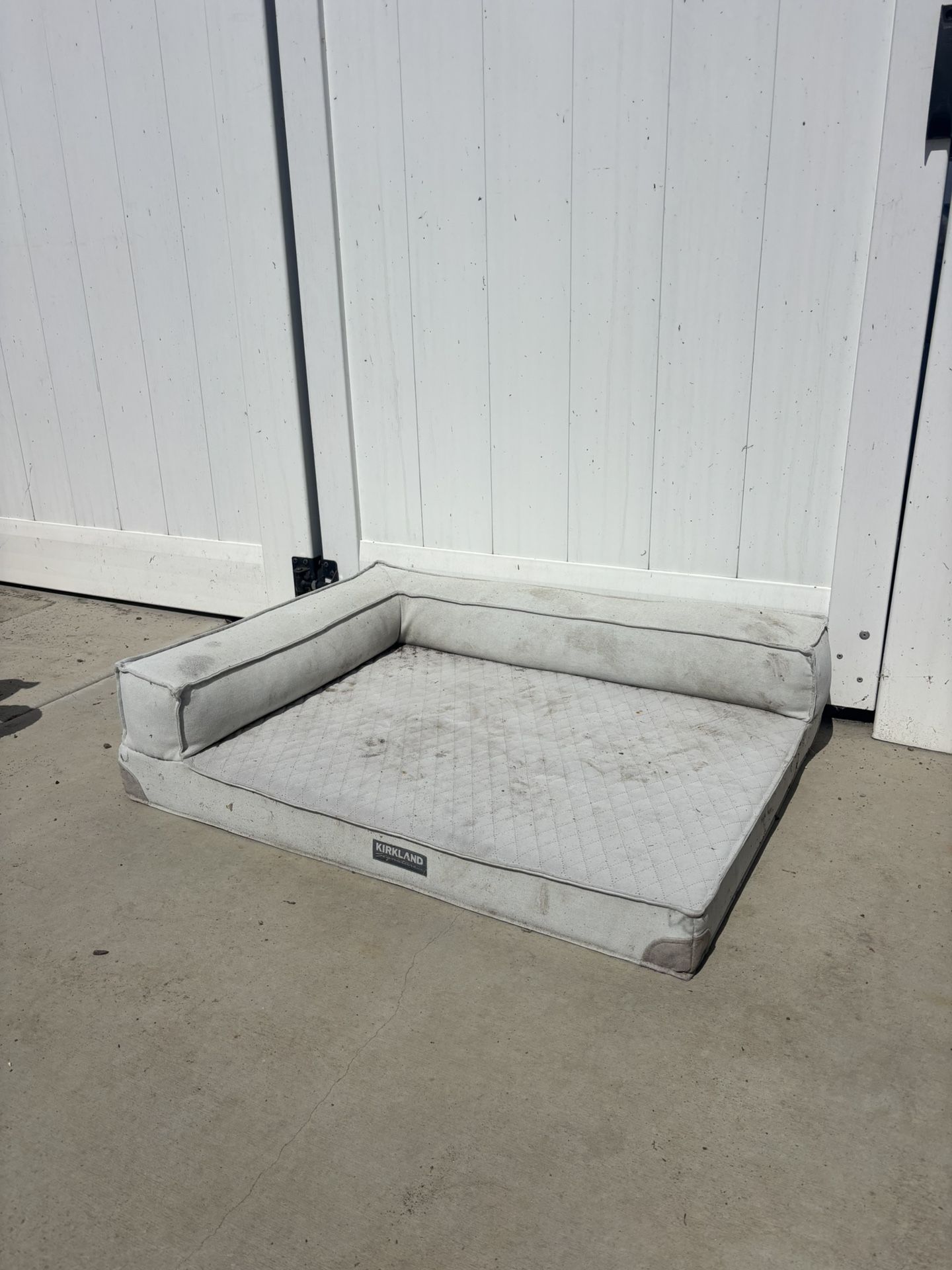 Free Dog Bed
