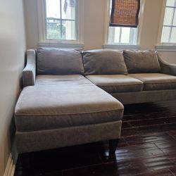 Sectional Couch In Chanille Fabric -Grey