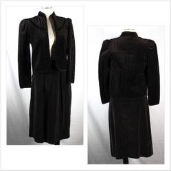 Vintage 1960s 1970s Black Brown Hued Velveteen Skirt Suit Set
RT2 Womens Union Made