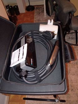EV Charger TOPDC (Chargingo) 32Amp 240V TeslaCharger with J1772 EV Adapter