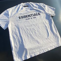 Men’s Essentials Tshirt 