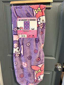 Kuromi And My Melody Throw