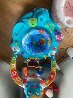 Baby Einstein Neptune's Ocean Discovery Saucer