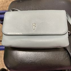Simply Vera Green Leather Vera Wang Cross Body Purse