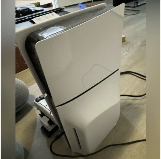 Ps5 W/box 2 Controllers All Wires