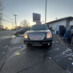 2008 GMC Yukon XL Denali