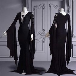 Witch Floor Dress“Morticia Addams” Black Sz. Small