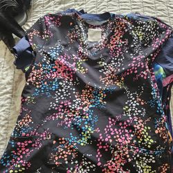 Women's Scrub Tops 