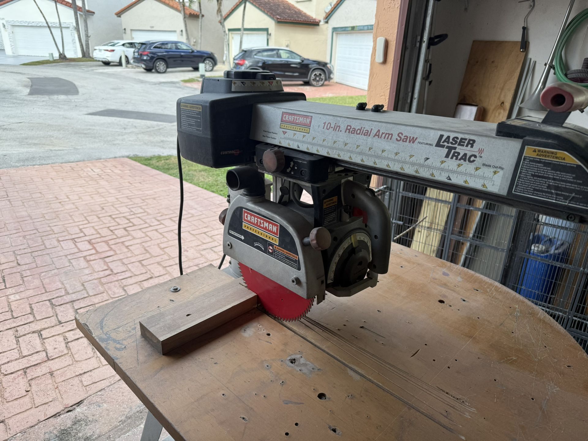 Radial Arm Saw 10 Inch