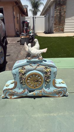 FREE Antique Clock - Ceramic
