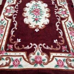 Large carpet rug easily washeable to soft
