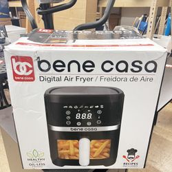 AIR FRYER WITH WINDOW  4Qt Air Fryer, Nonstick Basket with Crisper Plate, Black, New in Box
