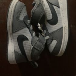 5c Nike Boy Shoes 
