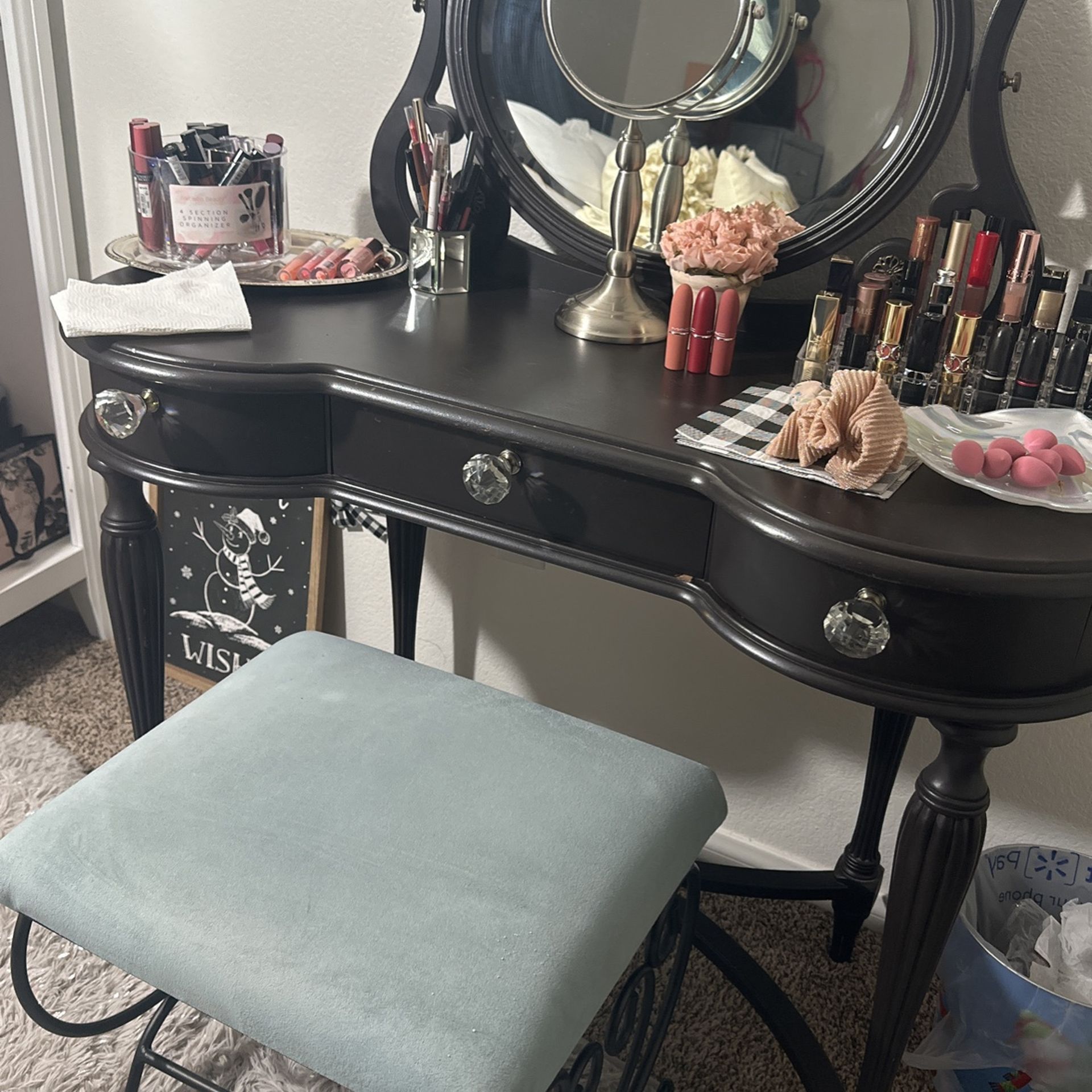 Makeup Vanity for Sale in Henderson, NV OfferUp