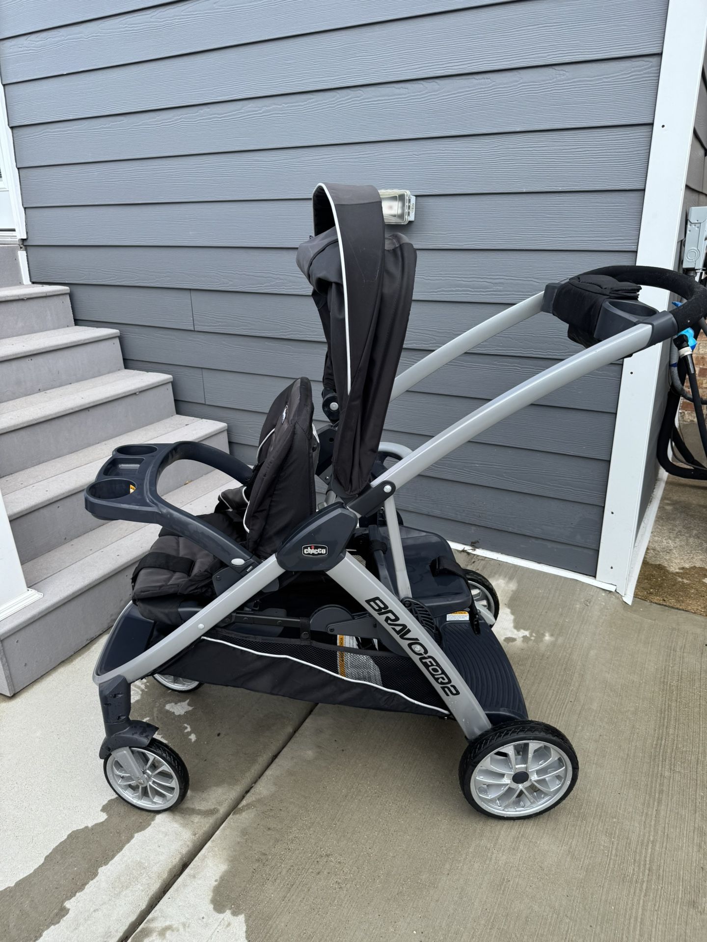Chicco BravoFor2 Standing/Sitting Stroller - Black/Gray