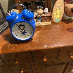 Vintage Peanuts Lucy Blue Battery Operated Alarm Clock