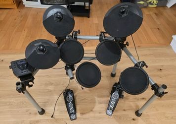Electronic Drum Set - Simmons SD500 - Perfect for Beginners